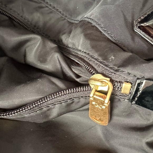 ELLA PATENT TOTE BAG black - Picture 8 of 9